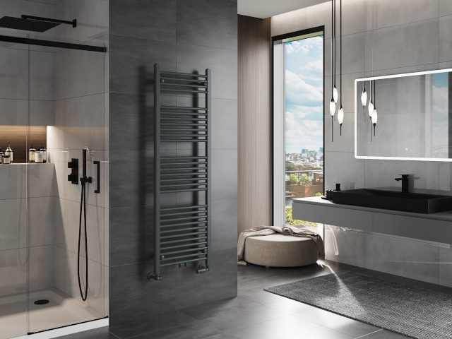 Azulejos estilo piedra en un baño