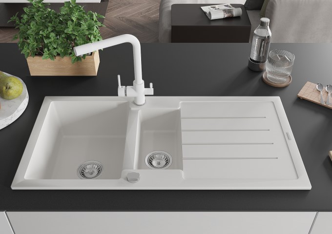 Grifería de cocina blanca