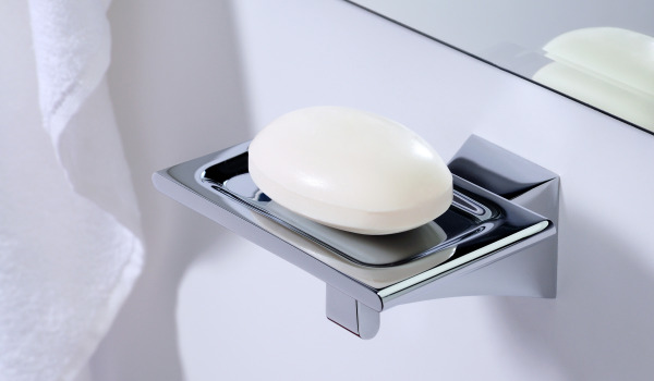 Jaboneras elegantes y funcionales en el baño