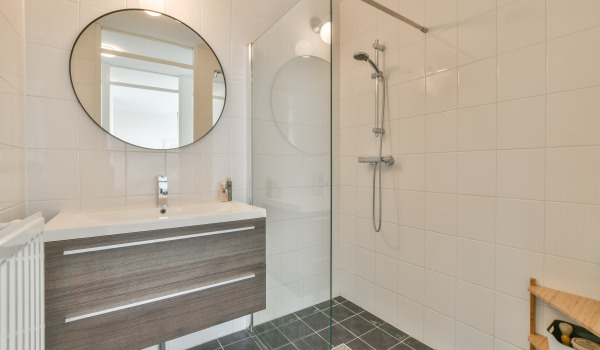 ¿Dónde colocar el panel de ducha?