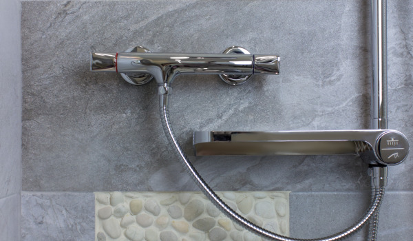 ¿A qué altura instalar un mezclador de bañera de montaje en pared?