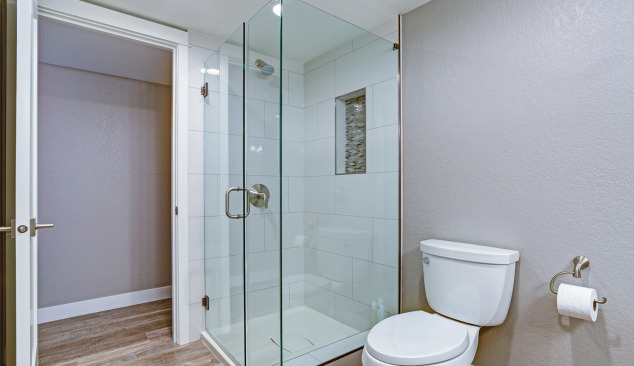 Inodoro: ¿Cuál elegir? ¿Suspendido o de pie?