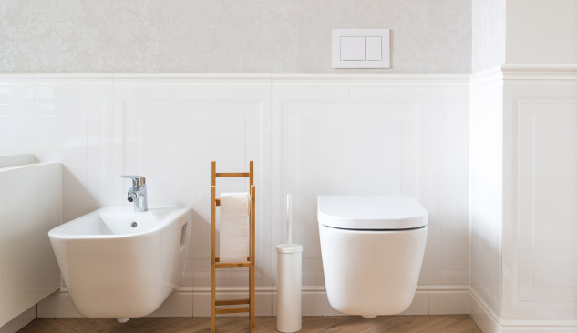 ¿Quién se puede beneficiar de un bidé suspendido?