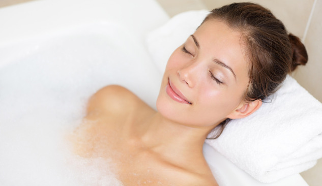 ¿Vale la pena optar por una bañera de hierro fundido?