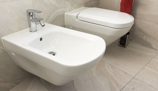 Elige un grifo funcional para el baño