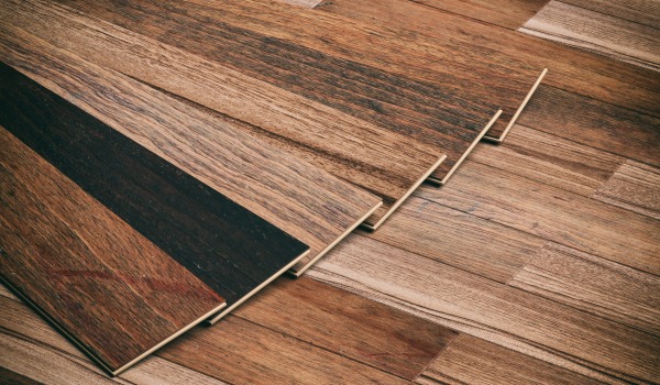 ¿Cuáles son las clases de abrasión de los paneles de vinilo?