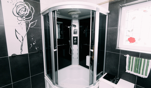 ¿Cómo limpiar el sifón de la ducha?