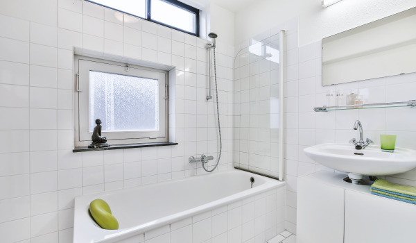 ¿Qué debes saber sobre los revestimientos de bañeras?