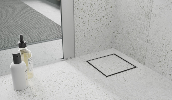 ¿Cómo desatascar un desagüe lineal?