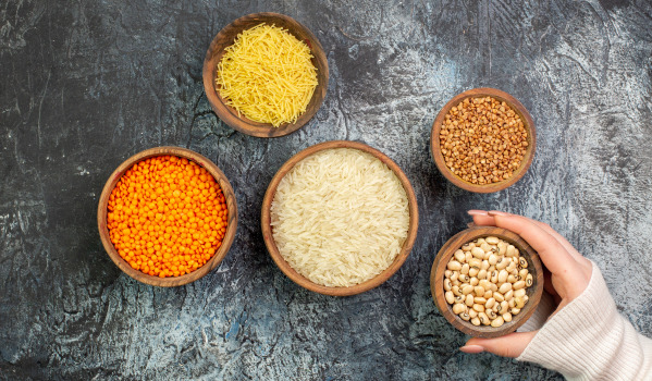 Larva de polilla: ¿cómo eliminarla de tu cocina?