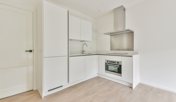 ¿Cómo organizar una cocina en un bloque de pisos?