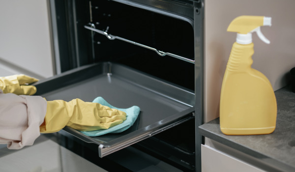 ¿Cómo limpiar el horno?