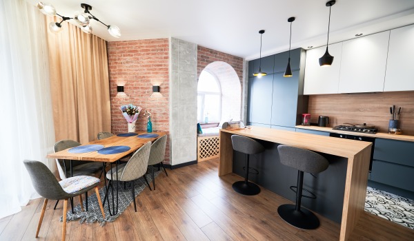 ¿Qué suelos laminados elegir para la cocina? ¿Vale la pena?