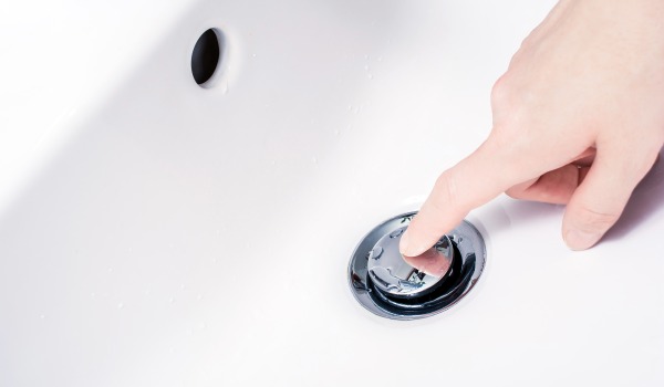 ¿Cómo funciona el tapón de clic-clac?