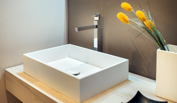 ¿Qué grifo para un lavabo sobre encimera?