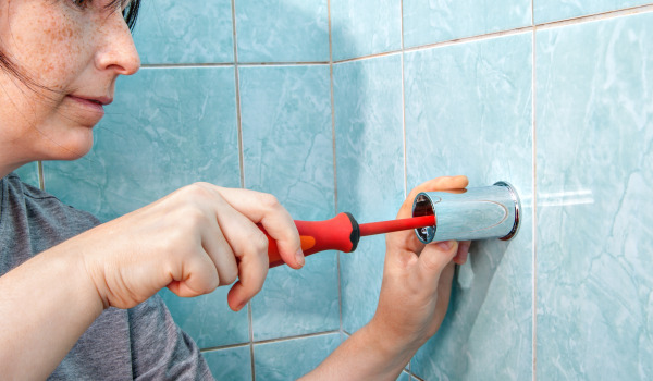 ¿Cómo montar los soportes de ducha?